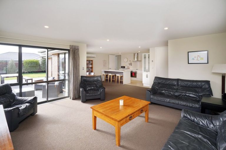 Photo of property in 45 Factory Road, Belfast, Christchurch, 8051