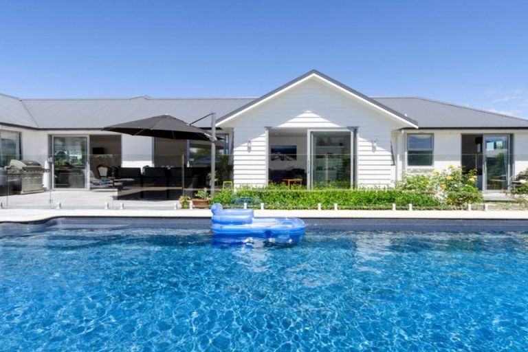 Photo of property in 11 Sandpiper Avenue, Point Wells, Warkworth, 0986