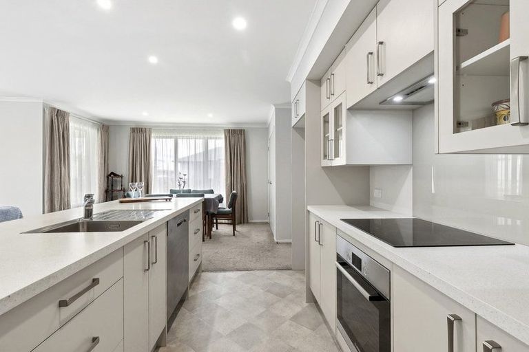 Photo of property in 2/653 Bank Street, Te Awamutu, 3800