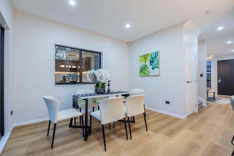 Photo of property in 13e Purata Place, Mangere Bridge, Auckland, 2022