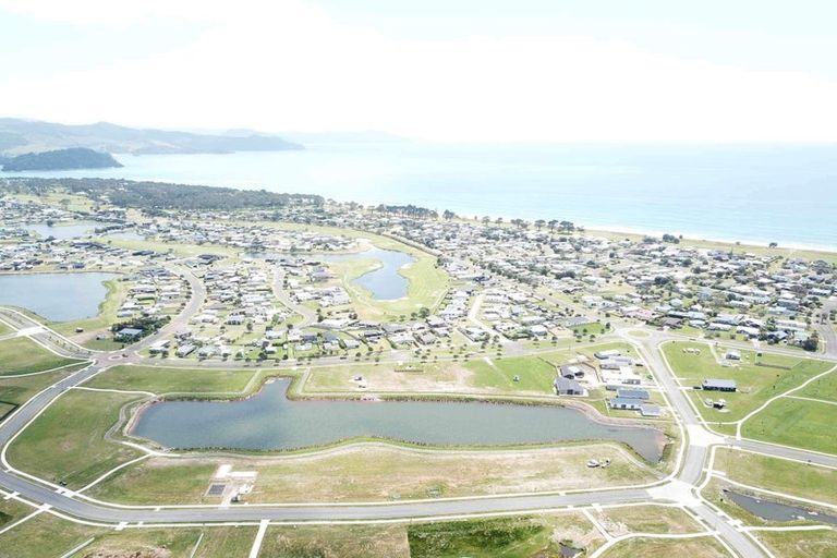 Photo of property in 334 Harbour Drive East, Matarangi, Whitianga, 3592