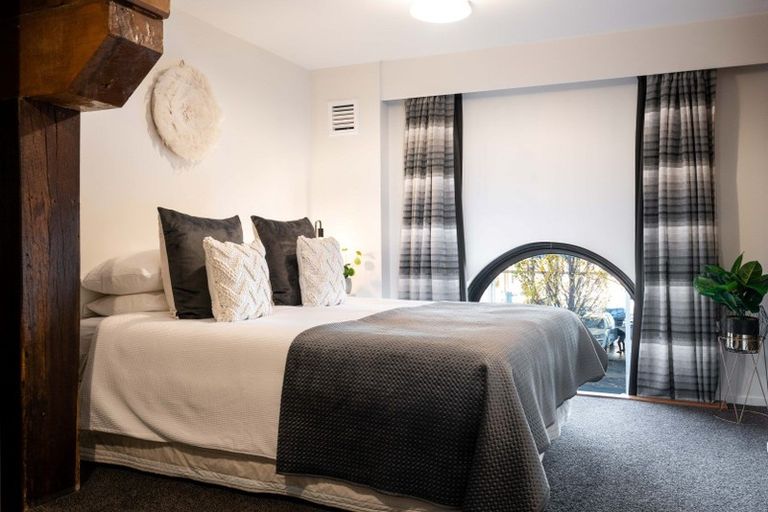 Photo of property in 3/5 Jetty Street, Dunedin Central, Dunedin, 9016