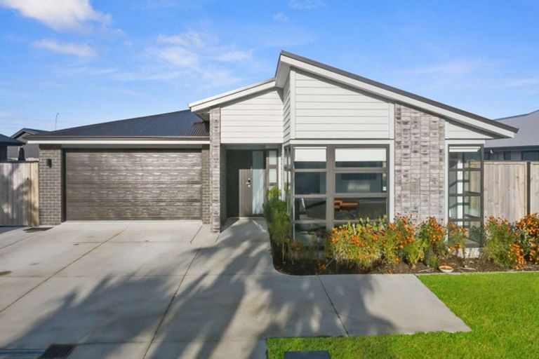 Photo of property in 18 Monilia Way, Papamoa Beach, Papamoa, 3118
