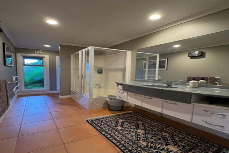 Photo of property in 6 Onslow Road, Bluff Hill, Napier, 4110