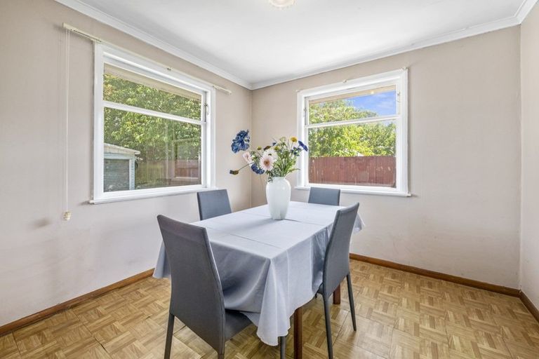 Photo of property in 4 Kelly Grove, Elderslea, Upper Hutt, 5018