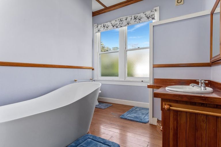 Photo of property in 57 College Road, Edgecumbe, 3120