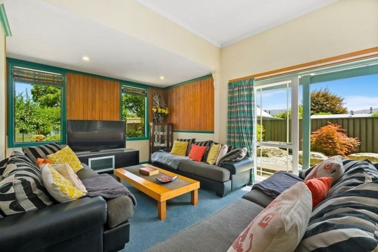 Photo of property in 20 Donegal Street, Cromwell, 9310