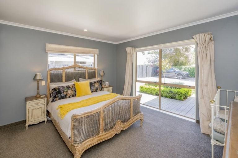 Photo of property in 8a Dee Street, Levin, 5510