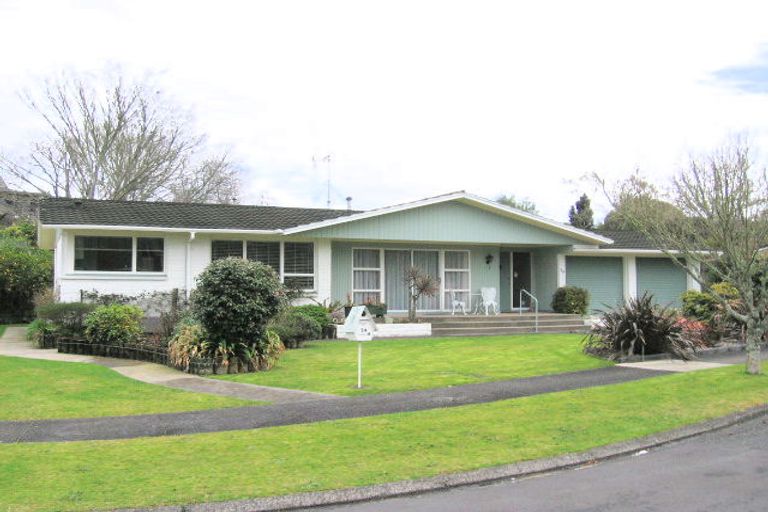 Photo of property in 24 Marnane Terrace, St Andrews, Hamilton, 3200