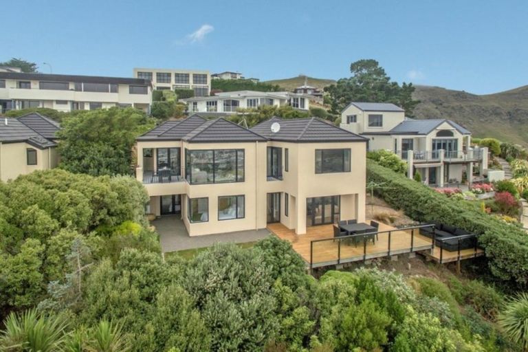 Photo of property in 2/272 Major Hornbrook Road, Mount Pleasant, Christchurch, 8081