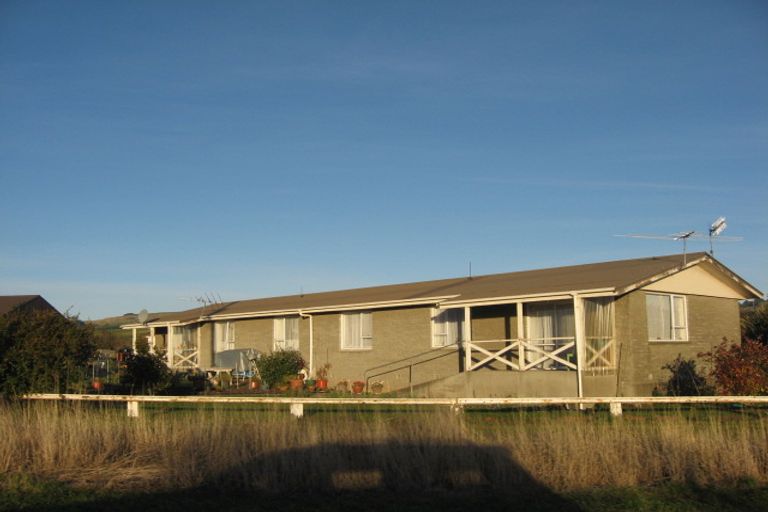 Photo of property in 1-4/21 Dorset Street, Mataura, 9712