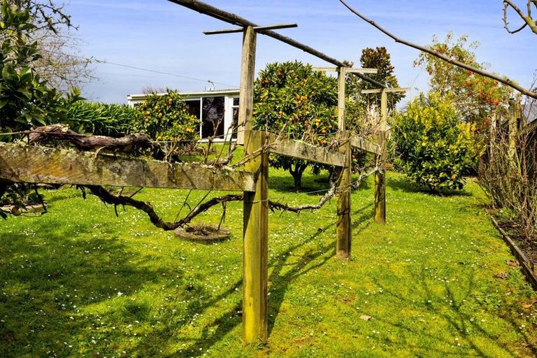 Photo of property in 234 Bridge Street, Eltham, 4322