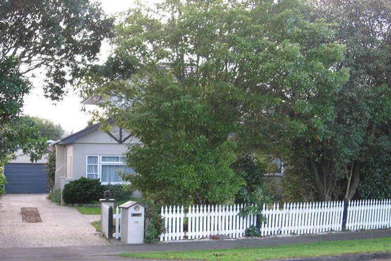 Photo of property in 89 Fitzroy Street, Terrace End, Palmerston North, 4410