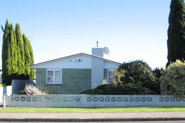 Photo of property in 33 Freemans Road, Otaki, 5512
