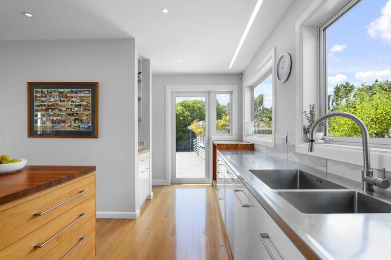 Photo of property in 211 Major Hornbrook Road, Mount Pleasant, Christchurch, 8081