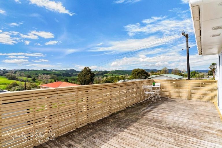 Photo of property in 109 Hurndall Street East, Maungaturoto, 0520