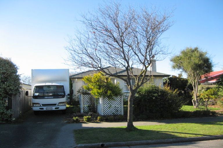 Photo of property in 12 Warren Crescent, Hillmorton, Christchurch, 8025