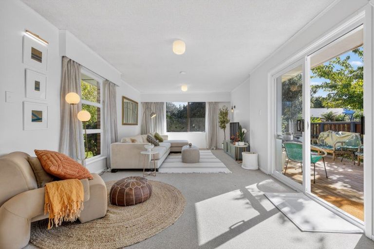 Photo of property in 102 Mount View Road, Melville, Hamilton, 3206