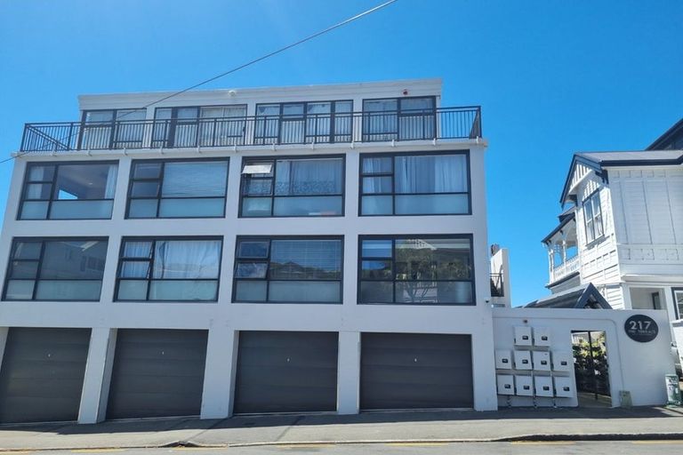 Photo of property in Avon Flats, 11/217 The Terrace, Wellington Central, Wellington, 6011