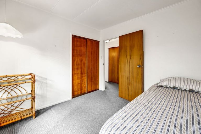 Photo of property in 30 Truby King Street, Merrilands, New Plymouth, 4312