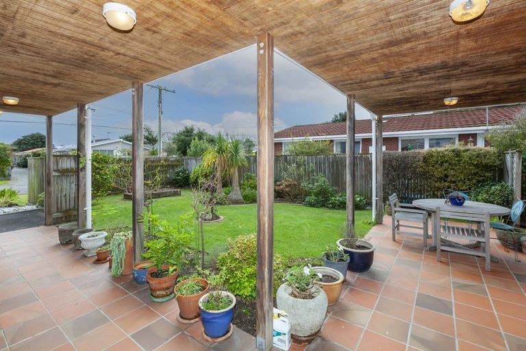 Photo of property in 18 Falla Street, Paraparaumu Beach, Paraparaumu, 5032