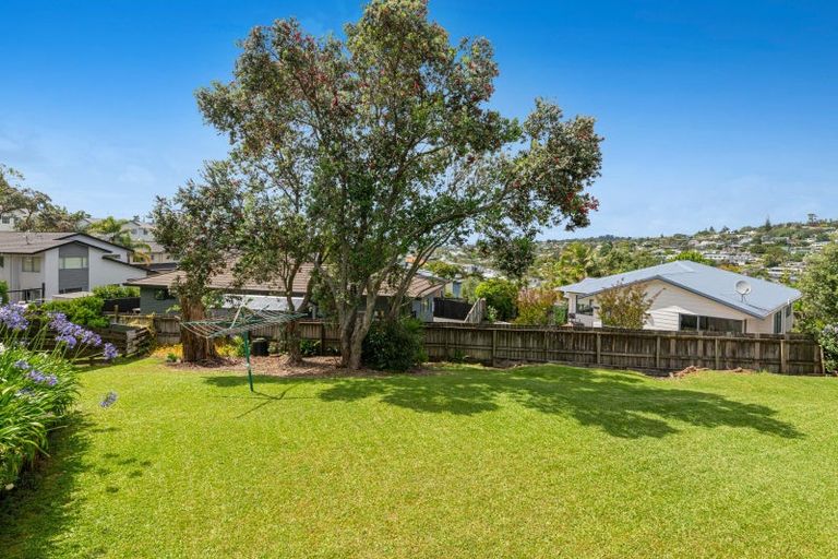 Photo of property in 23 John Road, Stanmore Bay, Whangaparaoa, 0932