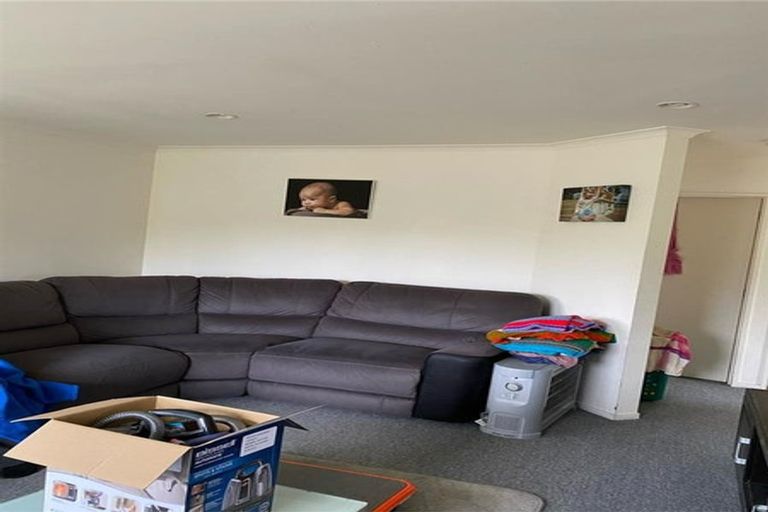 Photo of property in 41 Woodglen Road, Glen Eden, Auckland, 0602