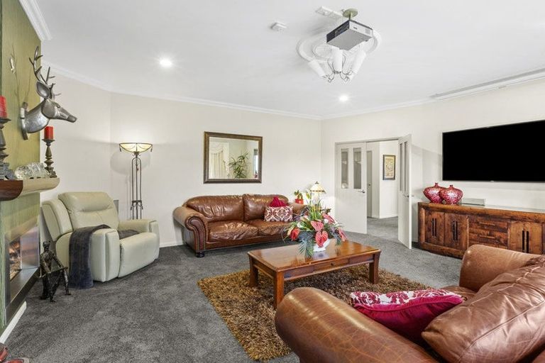 Photo of property in 176b Heta Road, Highlands Park, New Plymouth, 4312