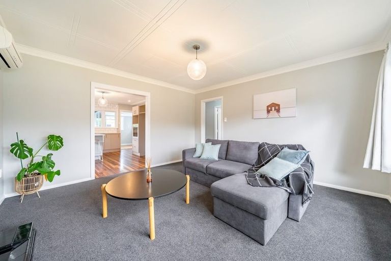 Photo of property in 62 Main Road, Wainuiomata, Lower Hutt, 5014