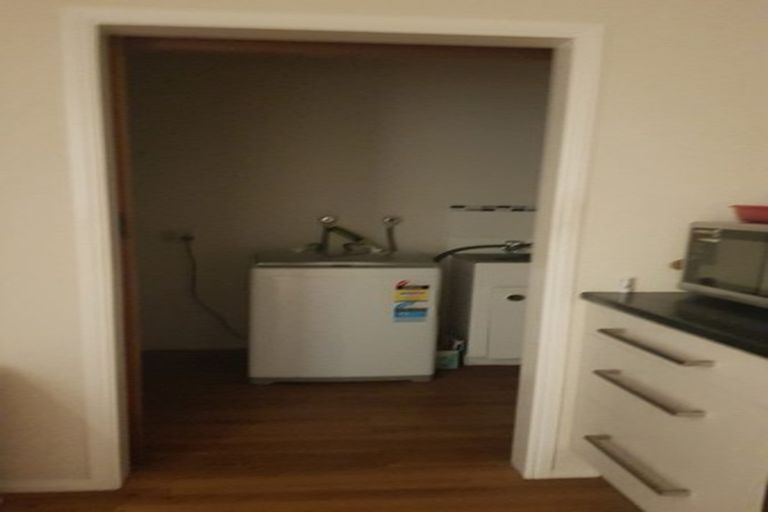 Photo of property in 2/45 East Street, Papakura, 2110