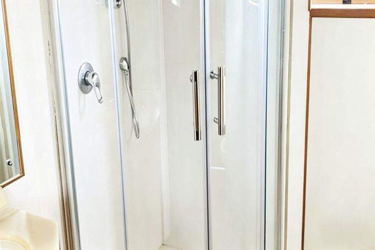 Photo of property in 624 Whangaparaoa Road, Stanmore Bay, Whangaparaoa, 0932