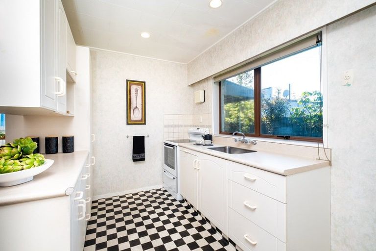 Photo of property in 800a Queen Street East, Parkvale, Hastings, 4122