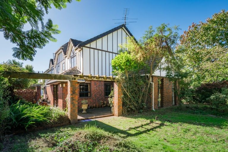 Photo of property in 92 Ngaio Road, Waikanae, 5036