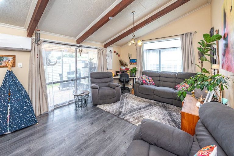 Photo of property in 34a Hood Street, Castlecliff, Whanganui, 4501