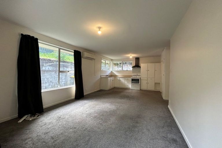 Photo of property in 46a Hawkhurst Road, Lyttelton, 8082