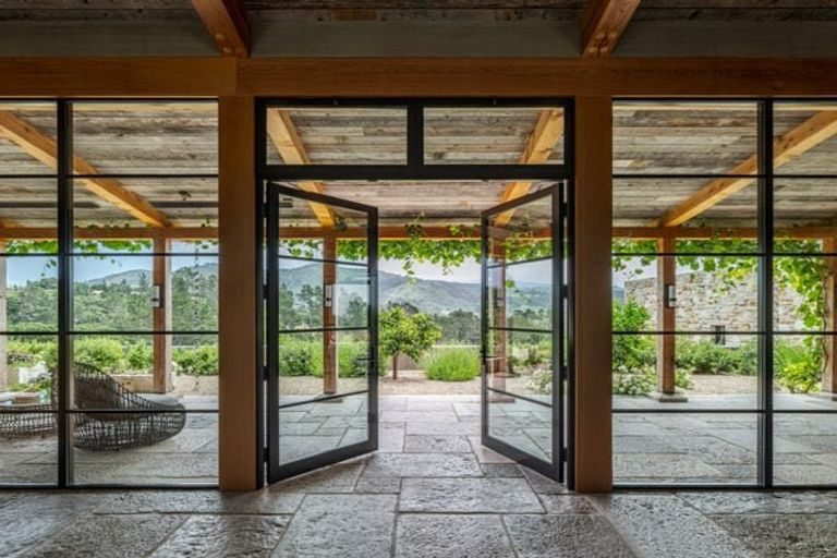 Photo of property in 14 Ohuka Place, Whitianga, 3510