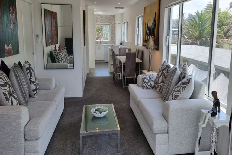 Photo of property in 5/55 Waiwera Road, Waiwera, Orewa, 0994