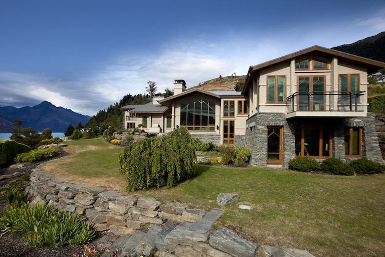 Photo of property in 2 Vanguard Lane, Fernhill, Queenstown, 9300