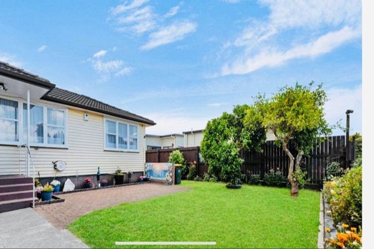 Photo of property in 9 Mcentee Street, Papakura, 2110