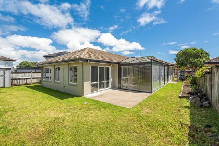 Photo of property in 9 Stranraer Crescent, Wattle Downs, Auckland, 2103