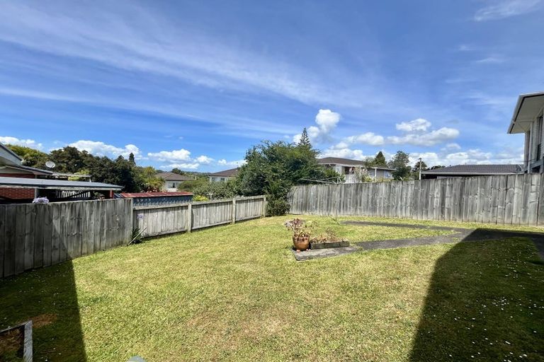 Photo of property in 2/8 Manuka Road, Glenfield, Auckland, 0629
