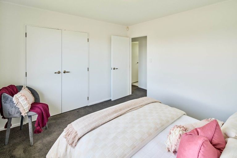 Photo of property in 27 Invercargill Drive, Kelson, Lower Hutt, 5010