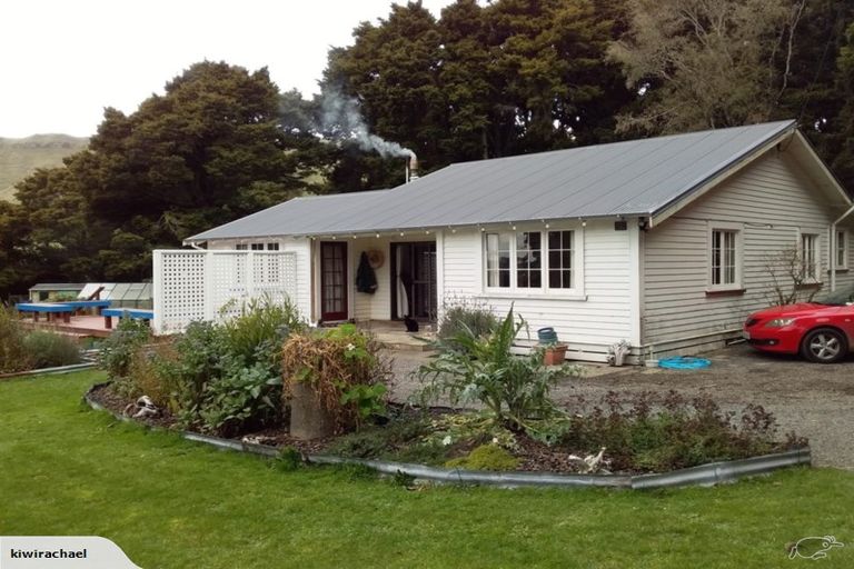 Photo of property in 1465 Waitahora Road, Waitahora, Dannevirke, 4971
