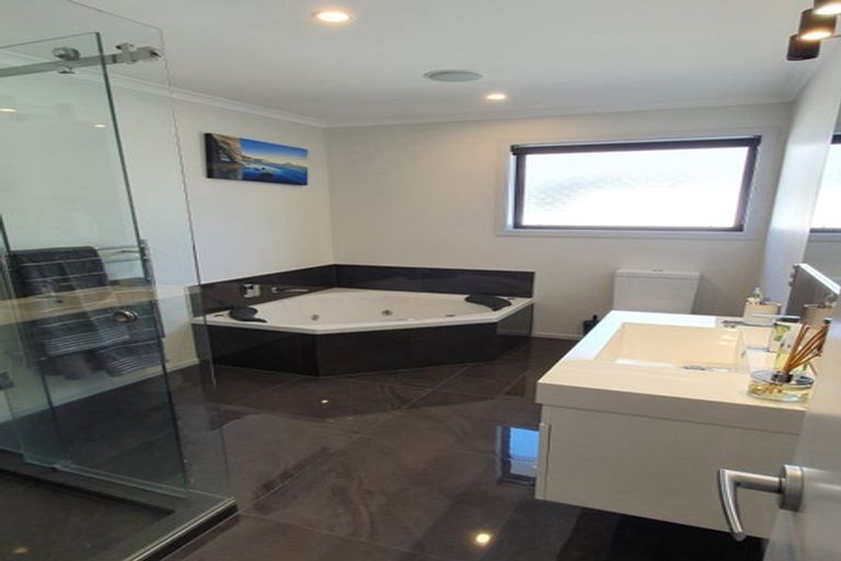 Photo of property in 87 Woburn Road, Woburn, Lower Hutt, 5010