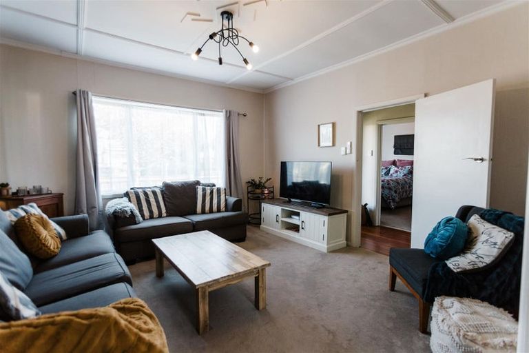 Photo of property in 902 Queen Street East, Parkvale, Hastings, 4122