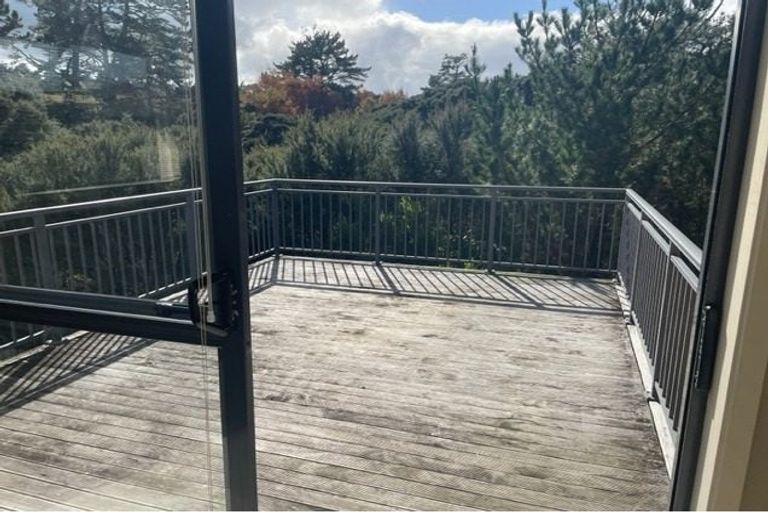 Photo of property in 104 George Deane Place, Greenhithe, Auckland, 0632