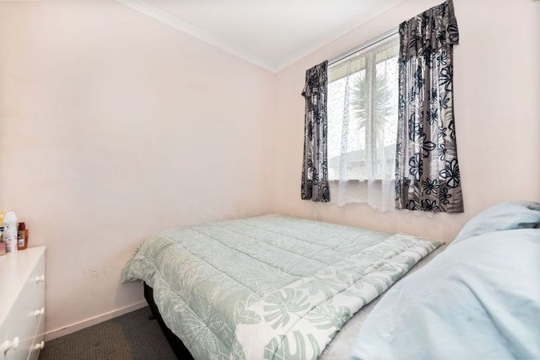 Photo of property in 13 Piriti Place, Weymouth, Auckland, 2103