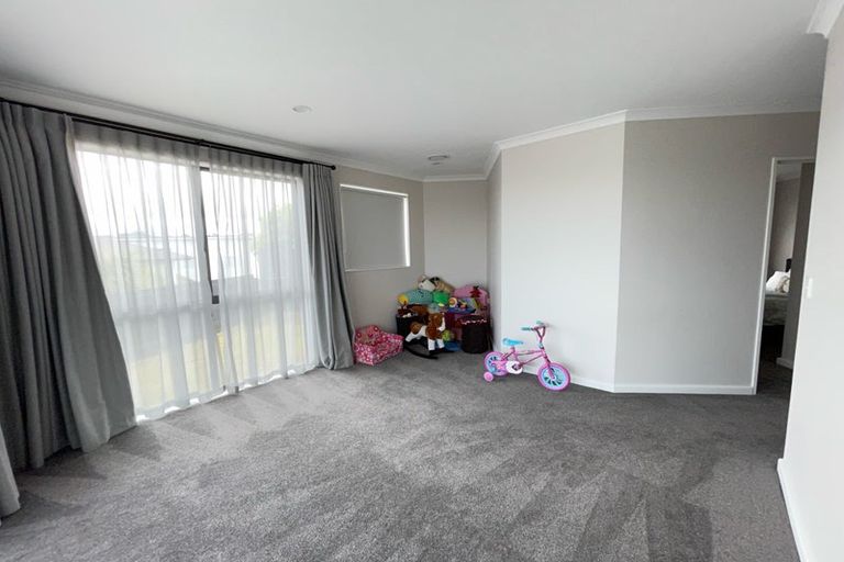Photo of property in 13 Tawatawa Street, Long Bay, Auckland, 0630