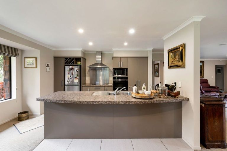 Photo of property in 6 Mangauika Road, Pirongia, Te Awamutu, 3876