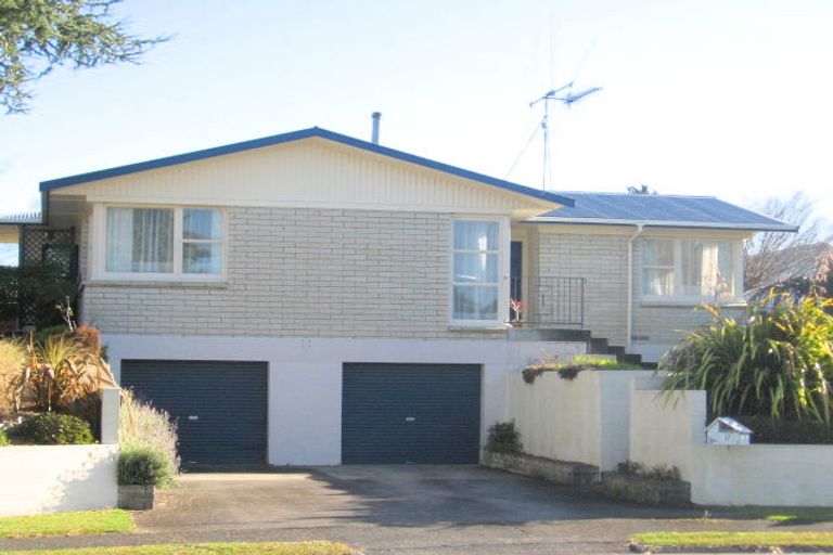 Photo of property in 11 Kohekohe Place, Pukete, Hamilton, 3200